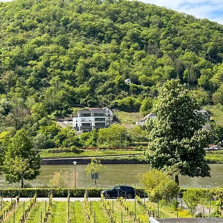 Appartement Hakans Moselblick 2 *